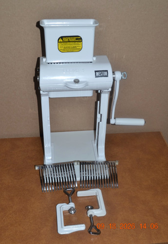 Weston hand crank meat - hand,
